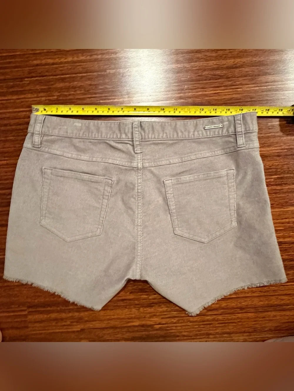 Carve Designs Womens Tan Oahu Shorts Organic Cotton Corduroy 4” Inseam Size 10